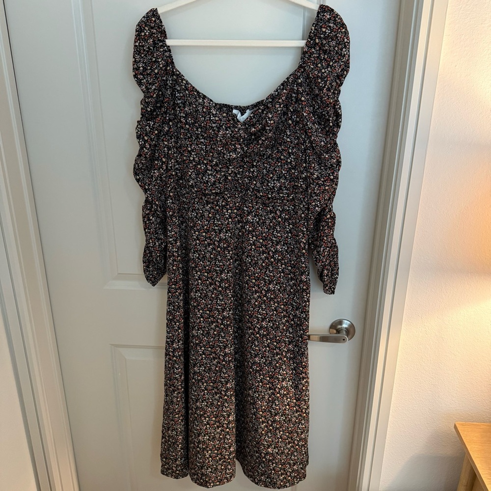 ASTR the label - floral puff long sleeve midi dress